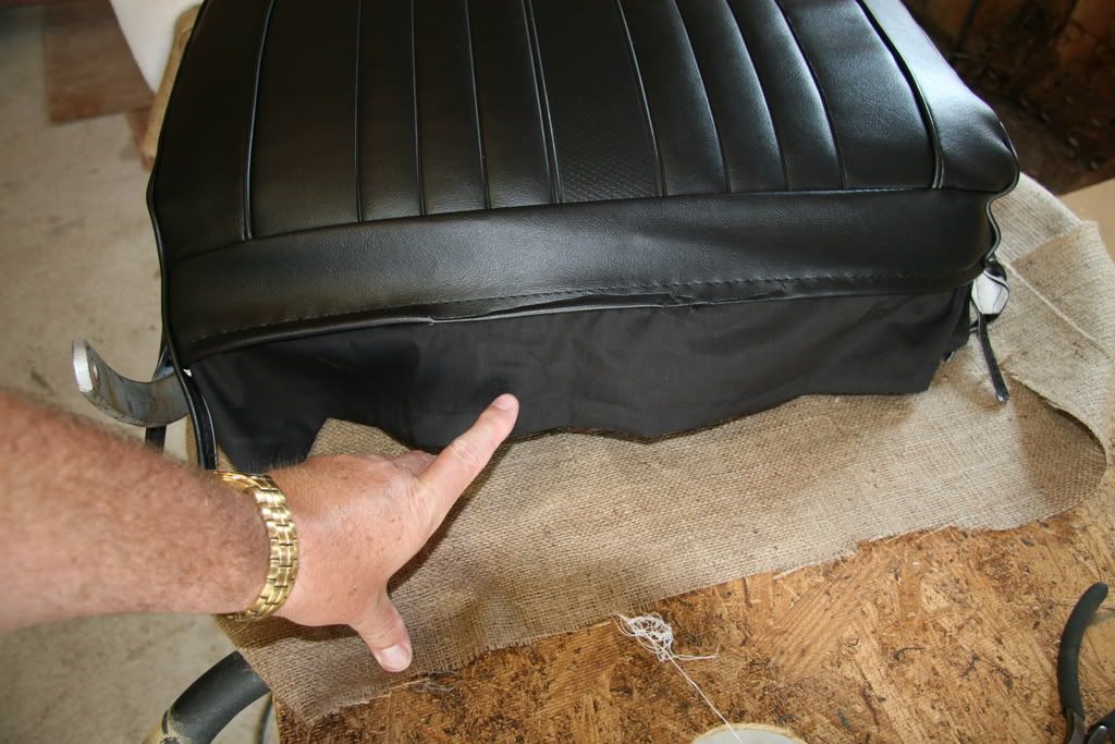 Front bench seat recover Team Chevelle